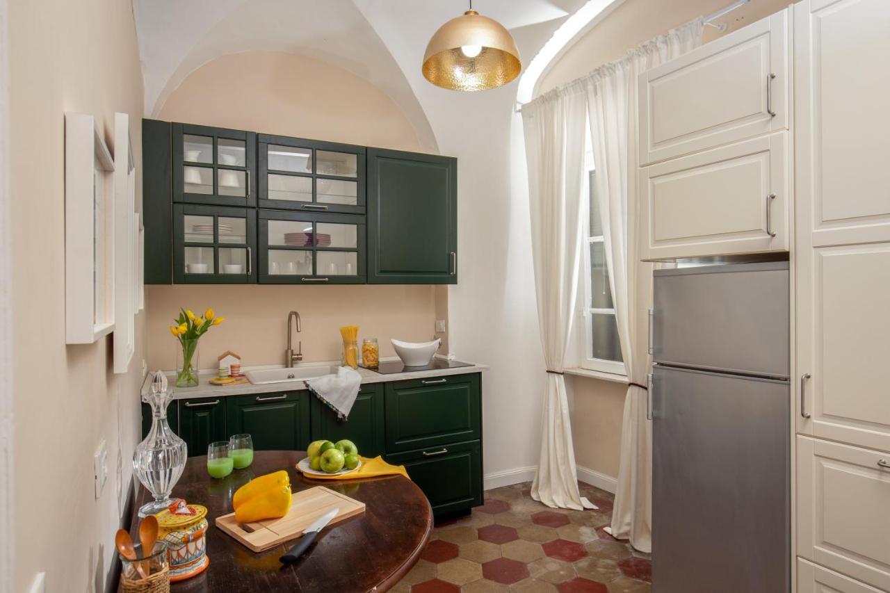Emperor'S View - Apartment In Colosseum โรม ภายนอก รูปภาพ