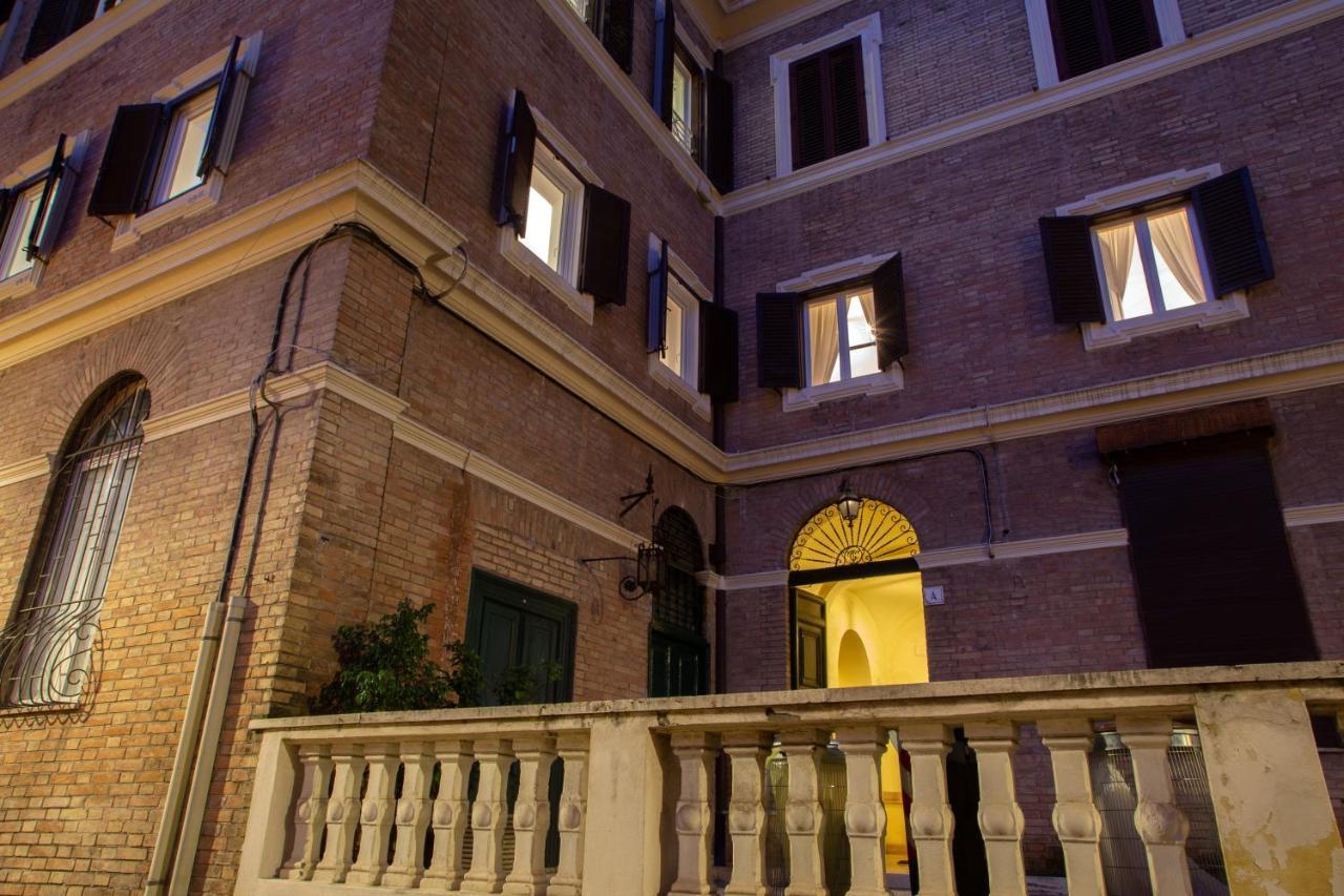 Emperor'S View - Apartment In Colosseum โรม ภายนอก รูปภาพ